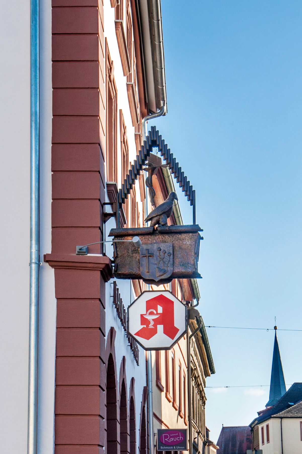 Falken-Apotheke In Hammelburg | IhreApotheken.de | Zum Apotheken-Profil ...